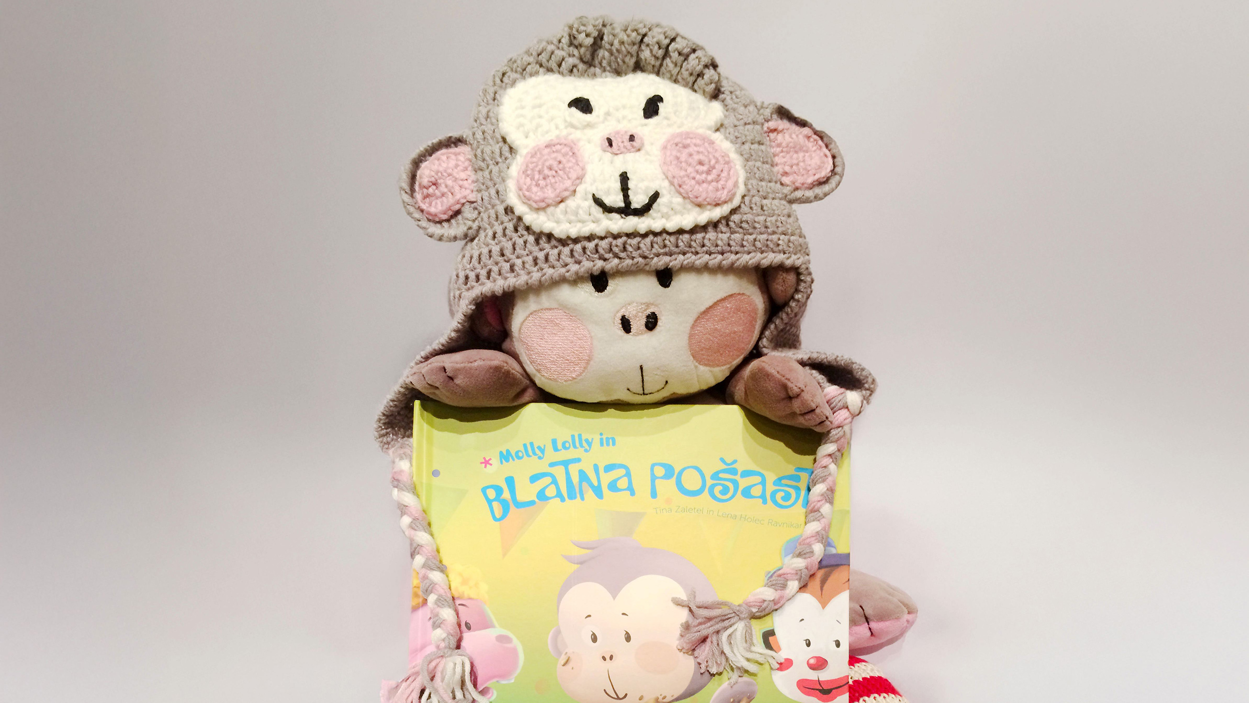 Molly Lolly plush + book